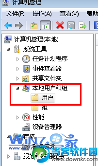 展开左侧的“本地用户和组-用户”项
