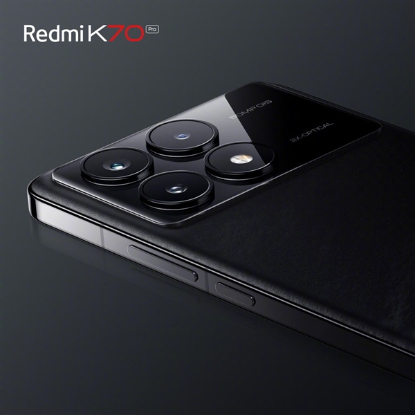 精湛工艺：Redmi K70直屏+直边设计，握感升级再添舒适度